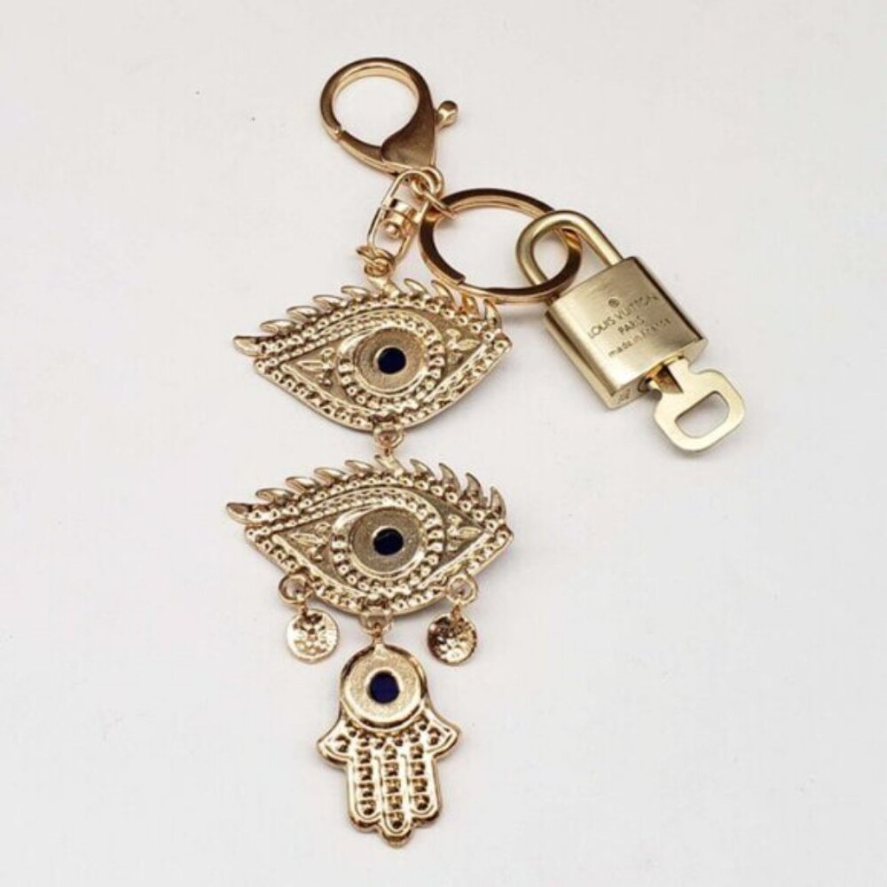 Authentic Louis Vuitton Lock & Key Gold ✨ Unbranded Keychain Bag Charm LV - Picture 4 of 7